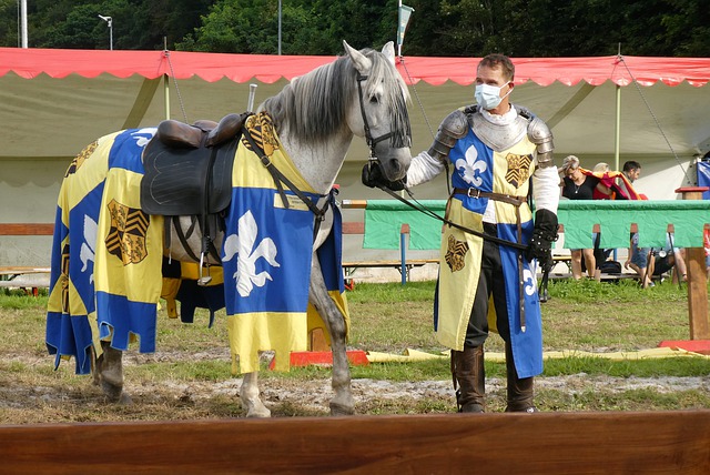 克莱：莫兰特总爱滔滔不绝说个不停，但很少承担责任