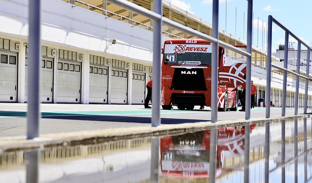 早报：求一个全是名场面的评论区